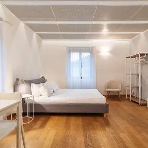 Easyhomes - Spiga , Milan Italy