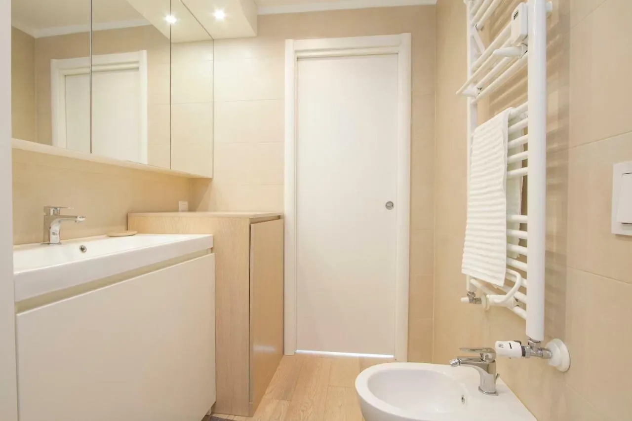 Luxury And Spacious Apartment Μιλάνο Ιταλία