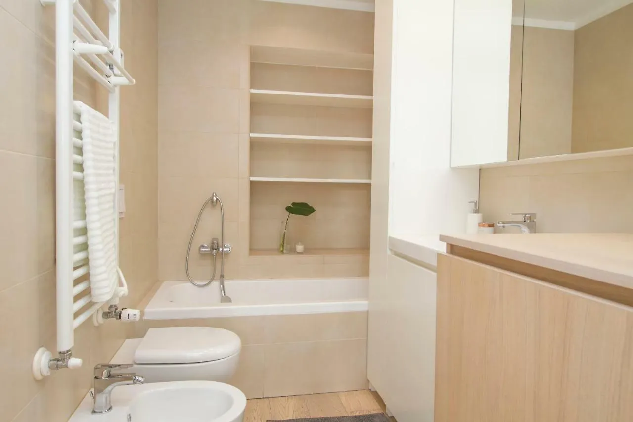Luxury And Spacious Apartment Μιλάνο