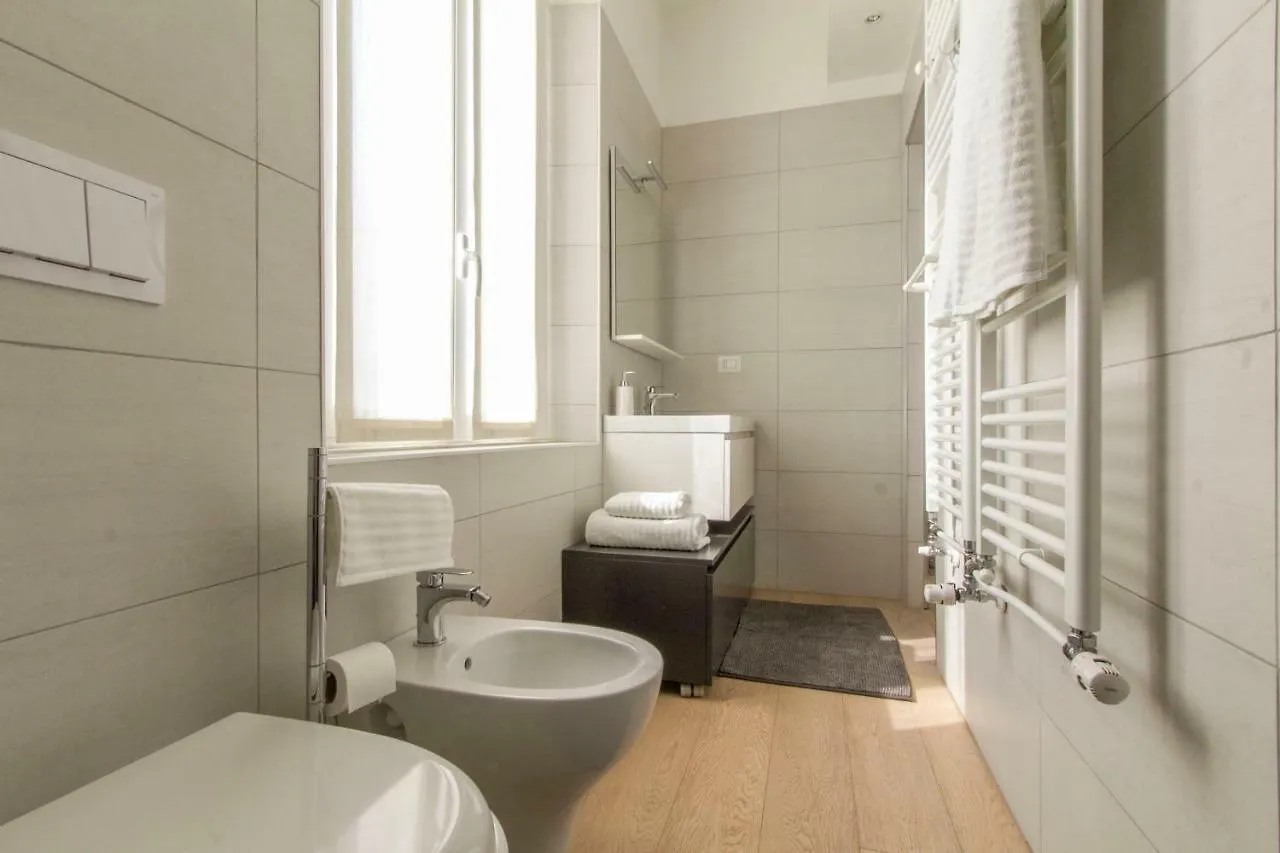 Luxury And Spacious Apartment Μιλάνο