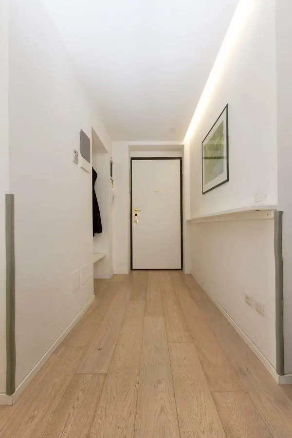 Luxury And Spacious Apartment Μιλάνο