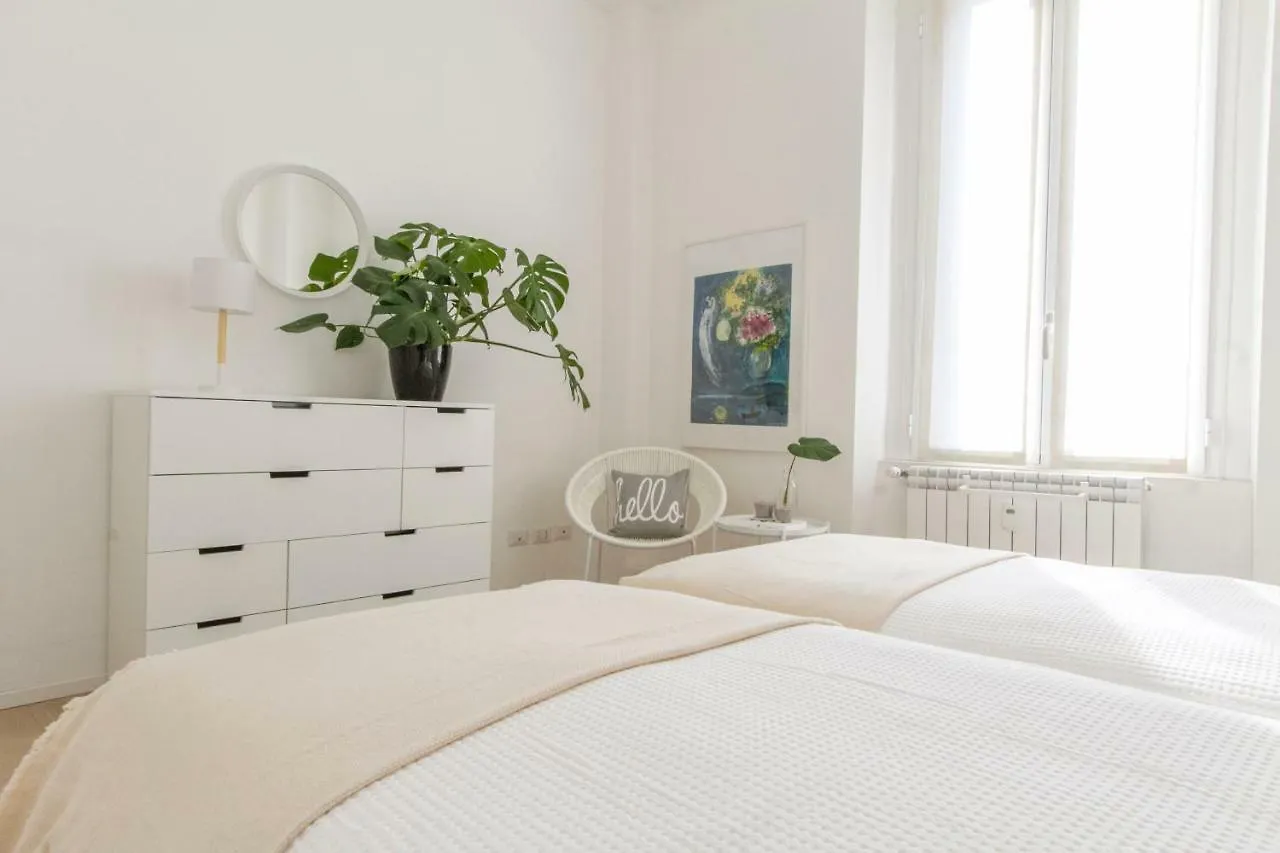 Luxury And Spacious Apartment Μιλάνο Ιταλία